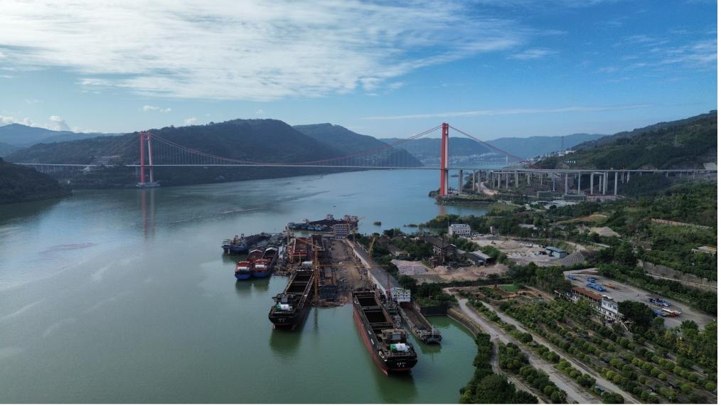 西南首制！川江最大LNG单燃料船直通江海，bg大游LNG供气系统实力护航